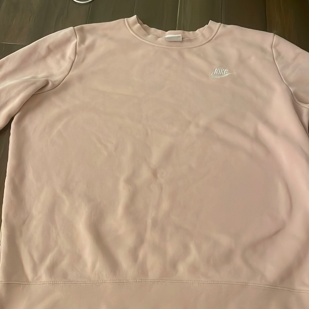 pink nike sweatshirt!!!
